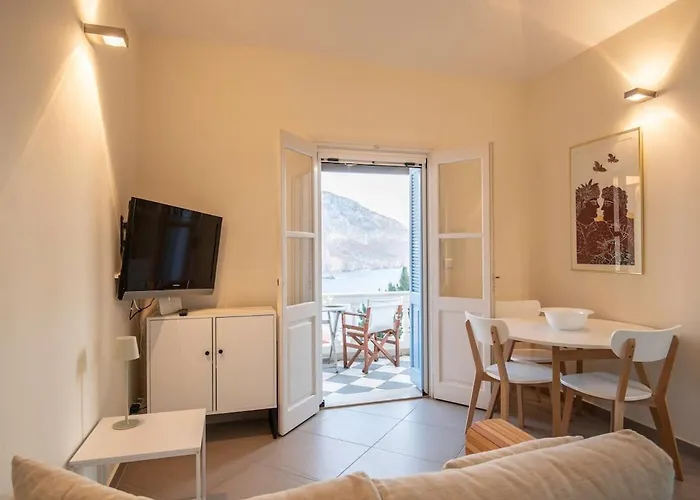 Endless Blue, Your Seaside Escape In Plati Gialos アパート