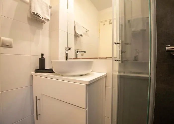 Endless Blue, Your Seaside Escape In Plati Gialos *